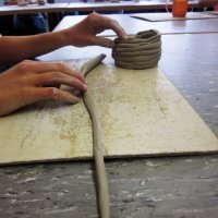 Plastische Hohlformen aus Ton